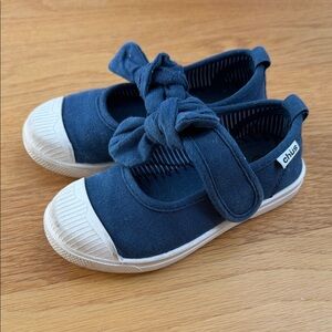 Chus sneakers size 28